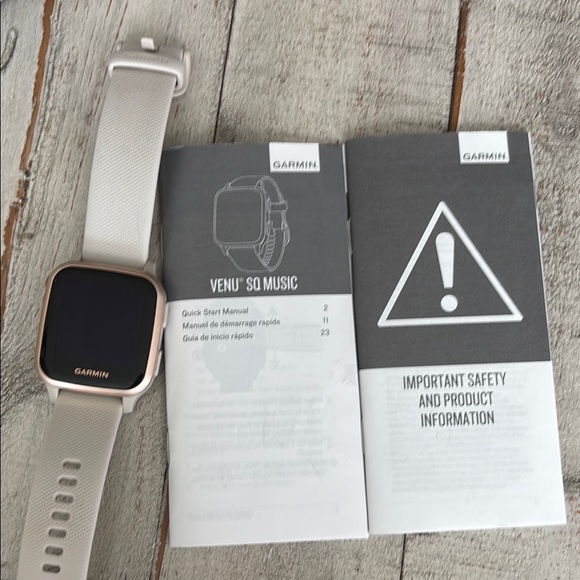 Garmin Venu SQ Smartwatch - Rose Gold and Gray GPS - Picture 5 of 6